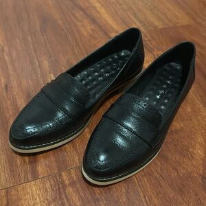 Leather loafers. Italian. Excellent condition. Comfortable insoles.